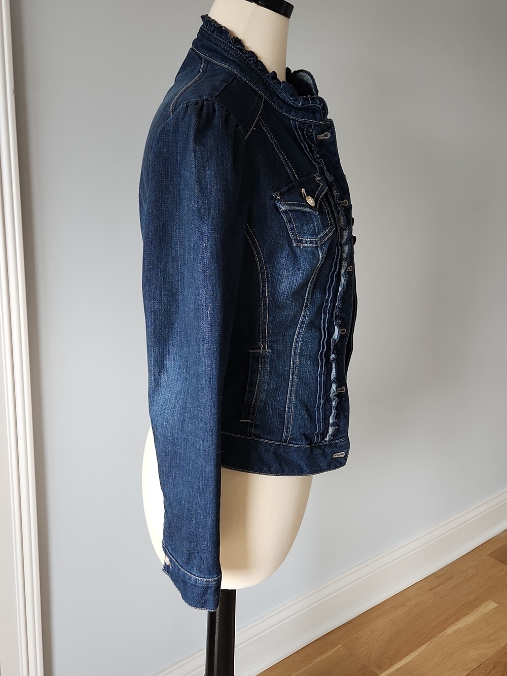 WHBM Denim Puff Sleeve Ruffle Jacket - Picture 2 of 5